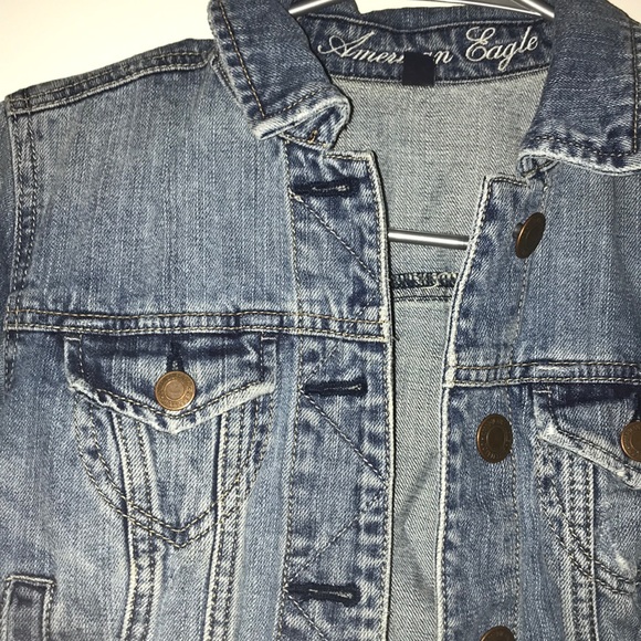 NWOT American Eagle Jean Jacket - Picture 2 of 2